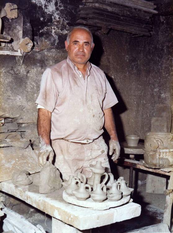 Angelo Raffaele Clemente  Pignatar,  Artigiano della Terracotta di Carife (Av)